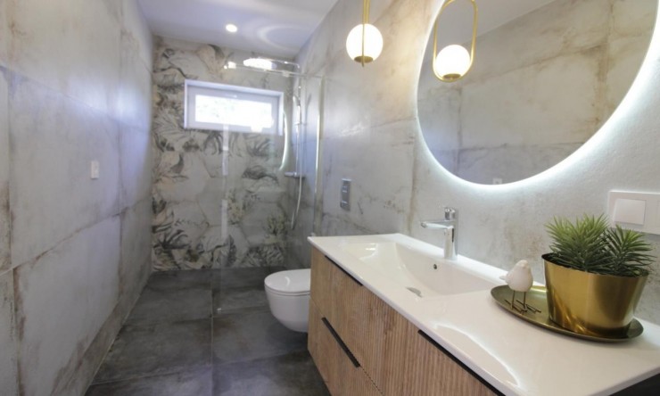 Wiederverkauf - Villa -
Calpe - Cometa III