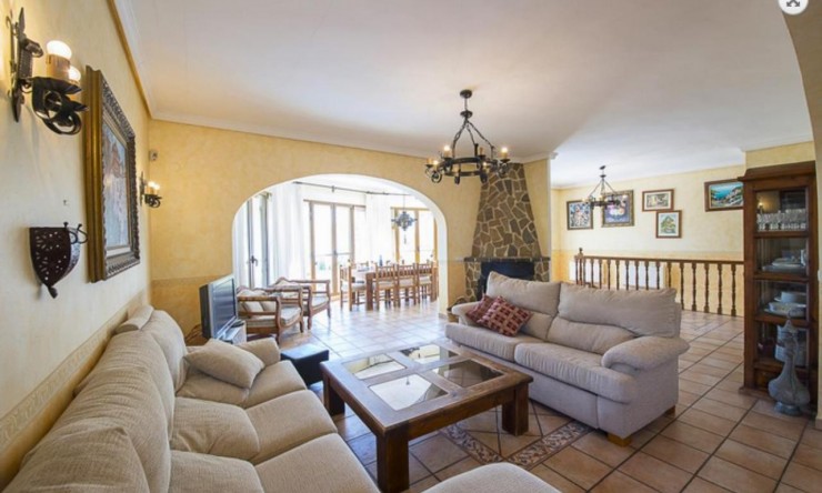 Wiederverkauf - Villa -
Calpe - Zona Levante - Playa Fossa