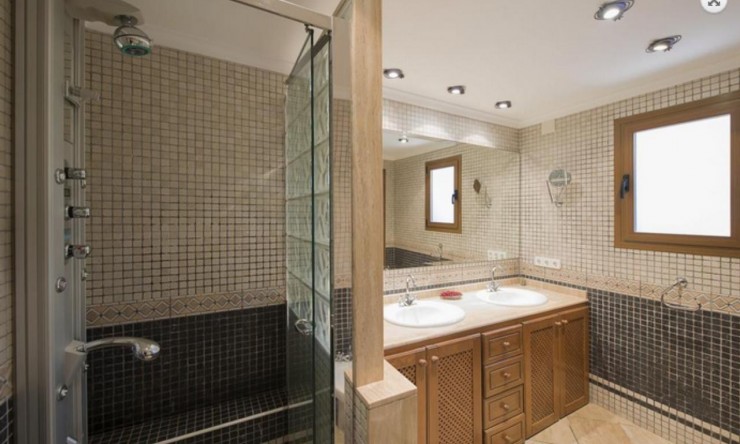 Wiederverkauf - Villa -
Calpe - Zona Levante - Playa Fossa