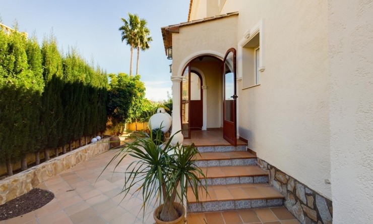 Revente - Villa -
Calpe - Benicolada