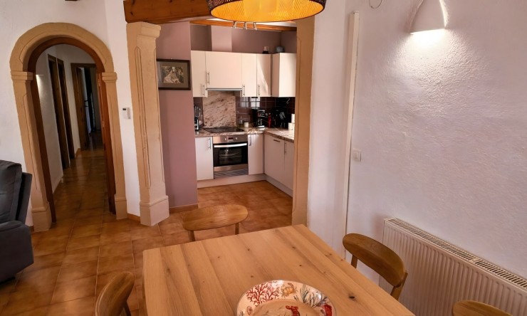 Herverkoop - Villa -
Jávea - Tossalet