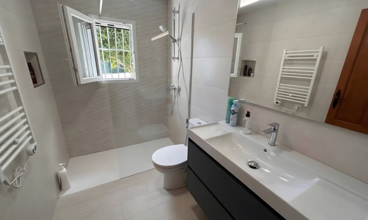 Herverkoop - Villa -
Jávea - Tossalet