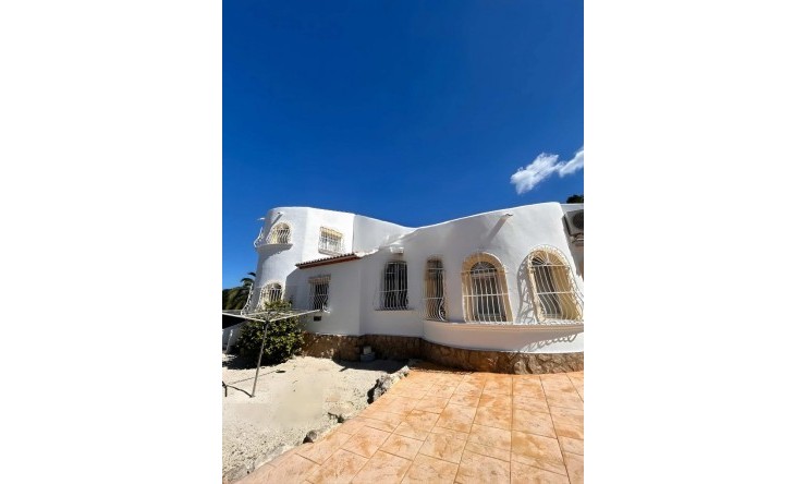 Herverkoop - Villa -
Jávea - Tossalet