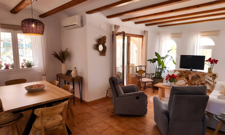 Herverkoop - Villa -
Jávea - Tossalet