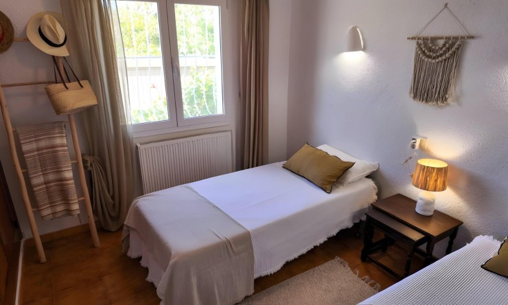 Herverkoop - Villa -
Jávea - Tossalet