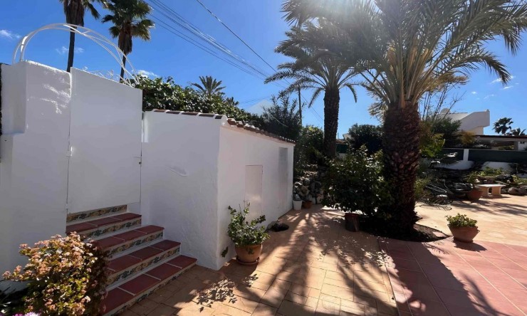 Herverkoop - Villa -
Jávea - Tossalet