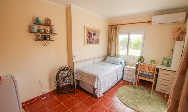 Herverkoop - Villa -
Calpe - Cometa