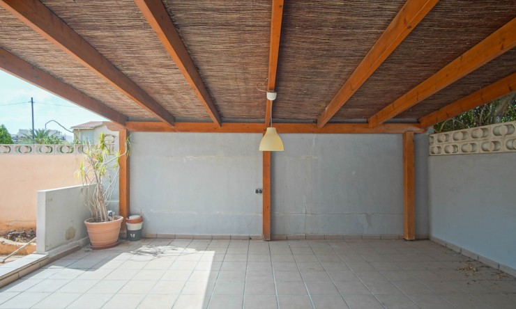 Resale - Apartment -
Denia