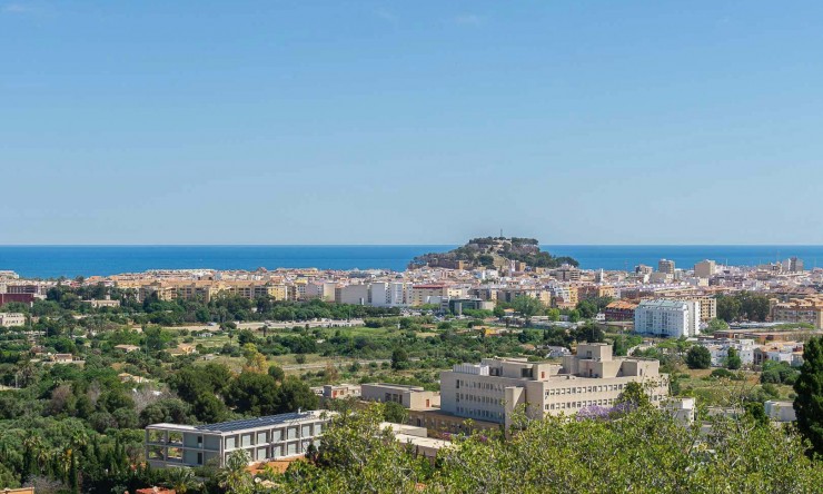 Resale - Apartment -
Denia