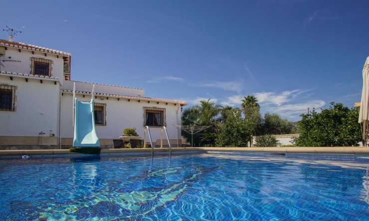 Revente - Villa -
Denia - La Pedrera