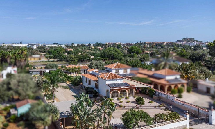 Revente - Villa -
Denia - La Pedrera