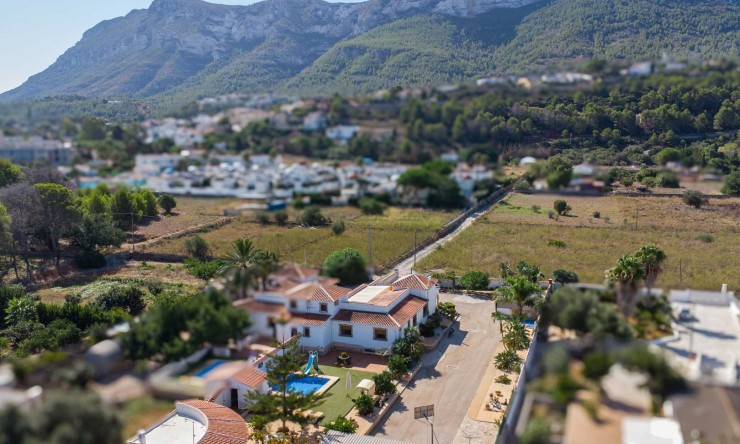 Revente - Villa -
Denia - La Pedrera