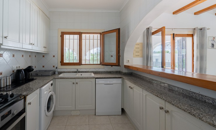 Reventa - Villa -
Jávea