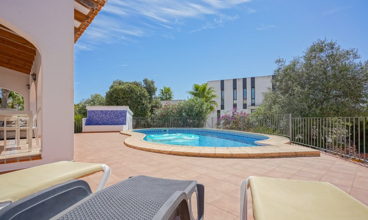 Reventa - Villa -
Jávea