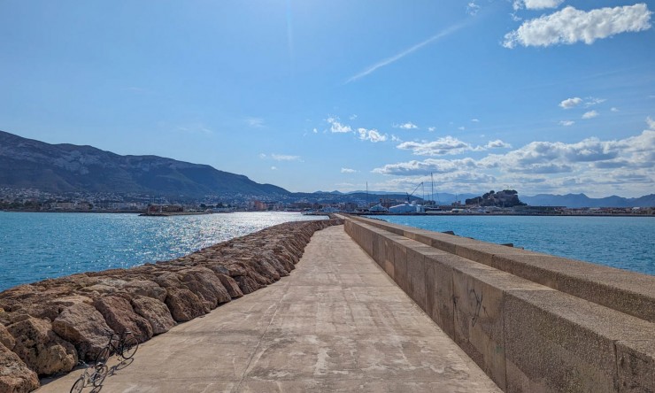 Revente - Villa -
Denia - Las Rotas