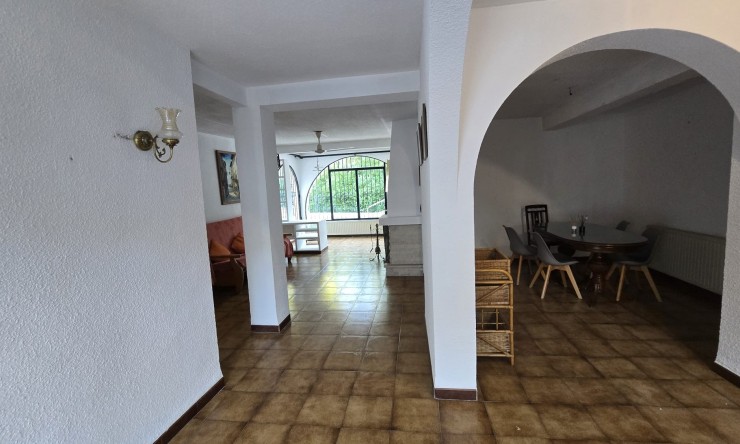 Rynek Wtórny - Willa -
Altea