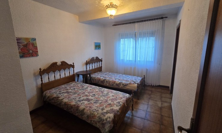 Rynek Wtórny - Willa -
Altea