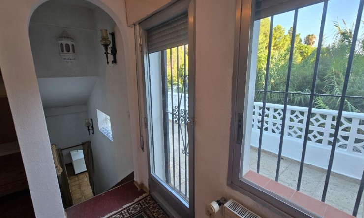 Rynek Wtórny - Willa -
Altea