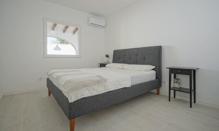 Herverkoop - Villa -
Calpe - Partida Enchinent