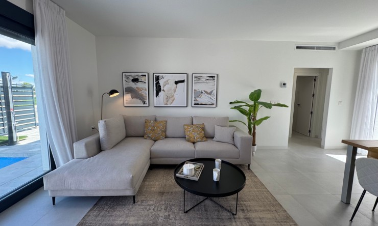 Nowe budownictwo - Willa -
Roldán