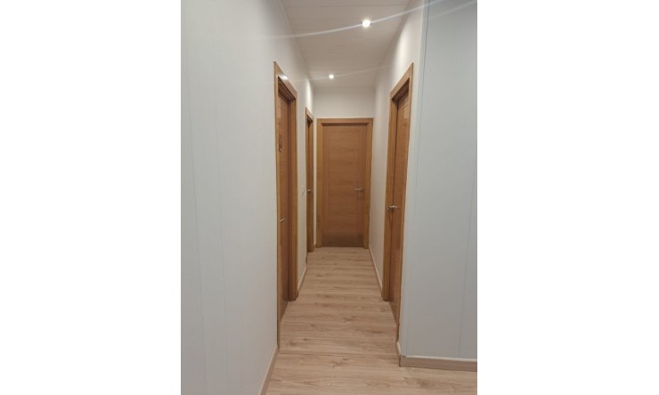 Wiederverkauf - Finca -
Orihuela