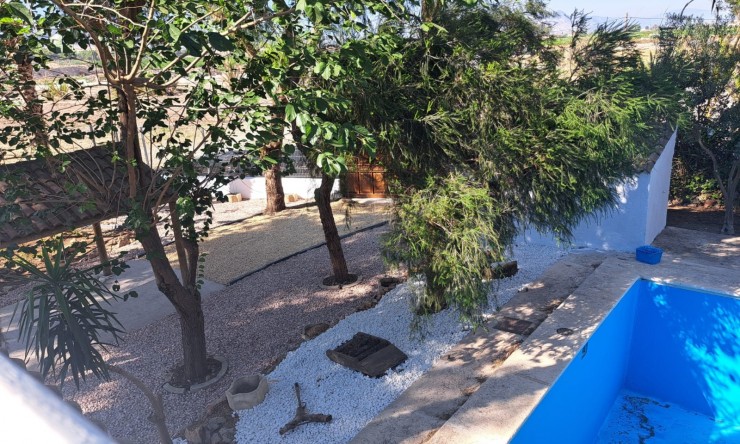 Wiederverkauf - Finca -
Orihuela