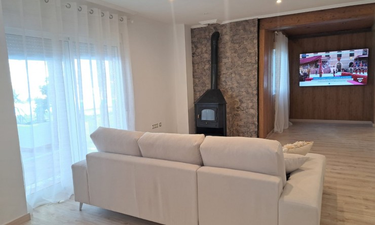 Wiederverkauf - Finca -
Orihuela