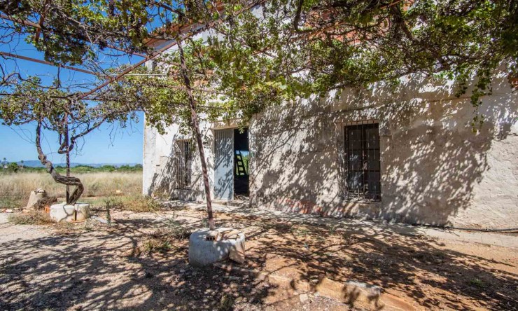 Revente - Villa -
Denia