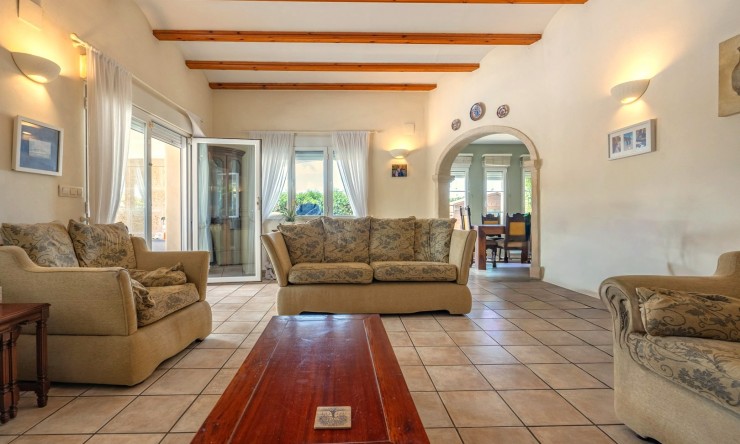 Herverkoop - Villa -
Jávea - Costa Nova