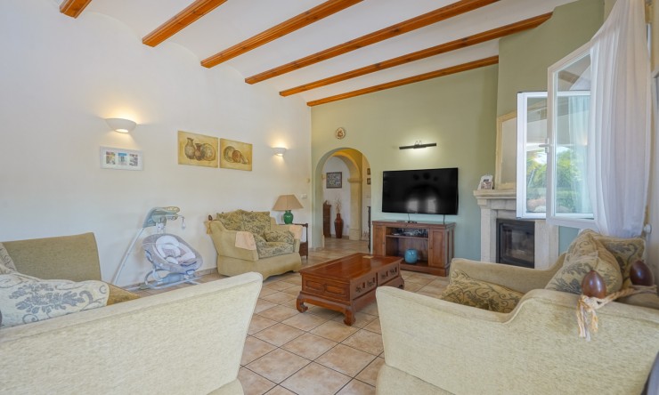 Herverkoop - Villa -
Jávea - Costa Nova