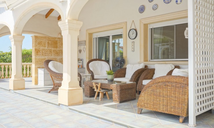 Herverkoop - Villa -
Jávea - Costa Nova