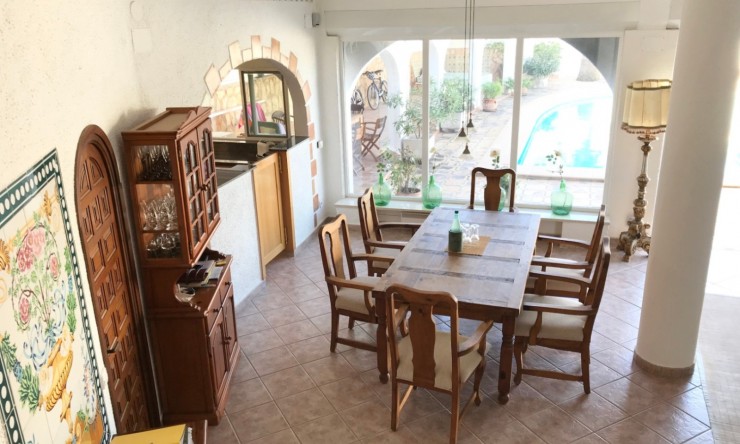 Herverkoop - Villa -
Calpe - Cometa III