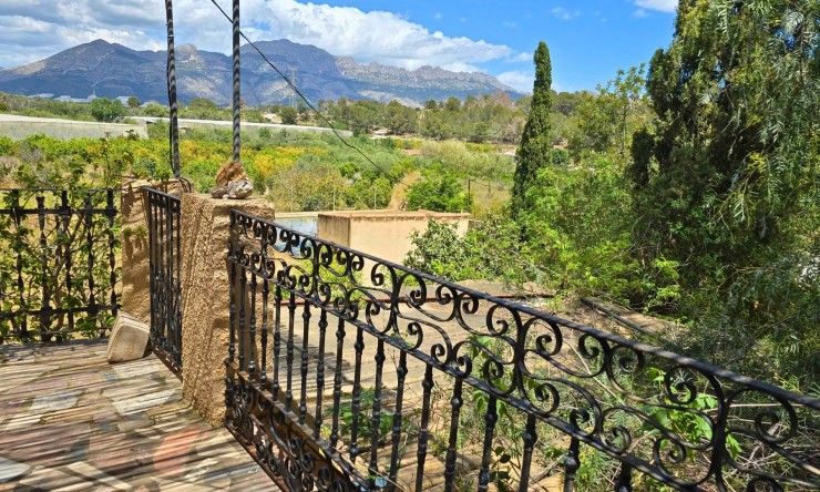 Rynek Wtórny - Działka -
La Nucía