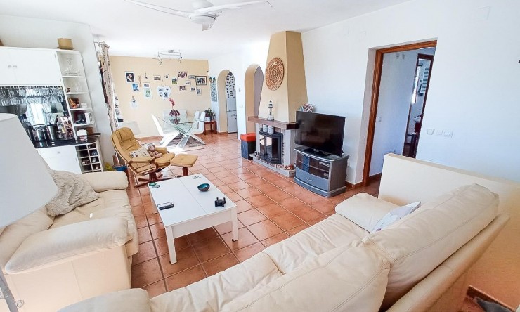 Resale - Villa -
La Nucía