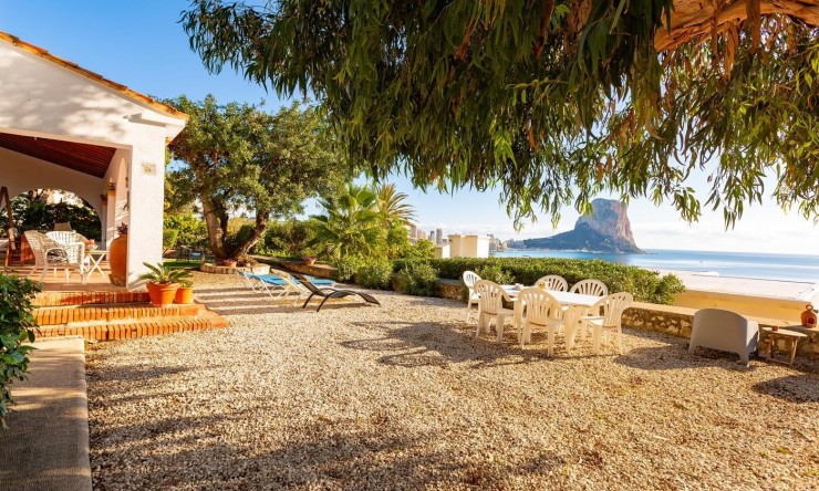 Herverkoop - Villa -
Calpe - Manzaneras