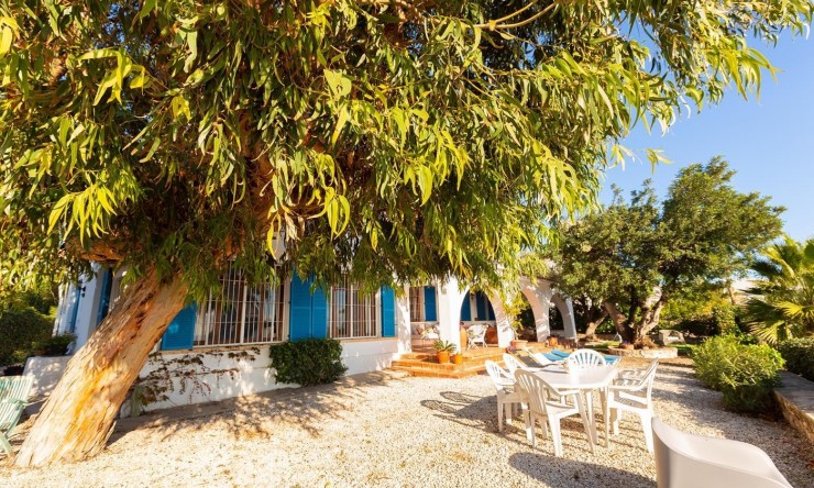 Herverkoop - Villa -
Calpe - Manzaneras