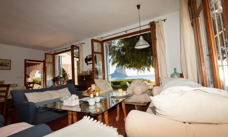 Herverkoop - Villa -
Calpe - Manzaneras