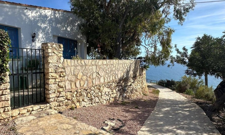 Herverkoop - Villa -
Calpe - Manzaneras