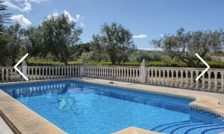 Herverkoop - Finca -
Benissa