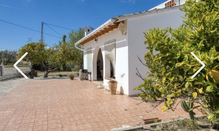 Herverkoop - Finca -
Benissa