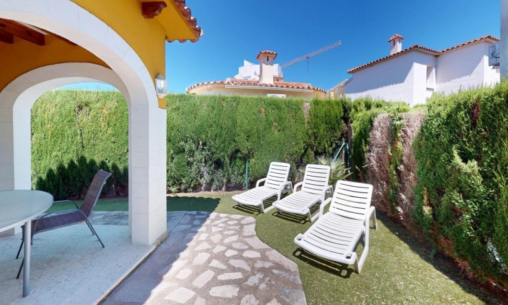 Herverkoop - Villa -
Oliva - Oliva Nova