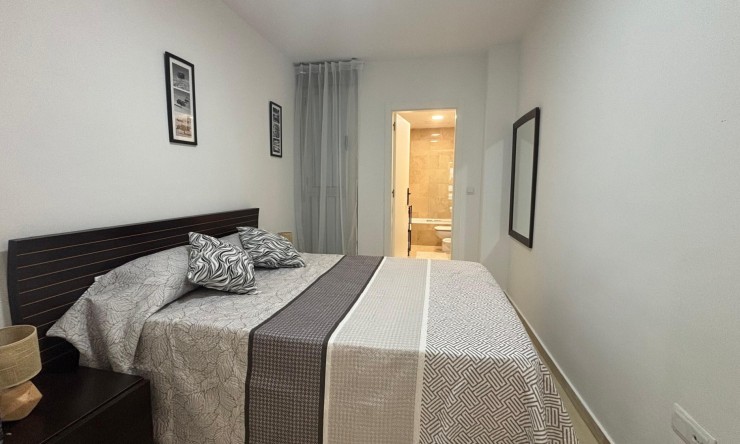 Revente - Appartement -
Benidorm - Playa Poniente