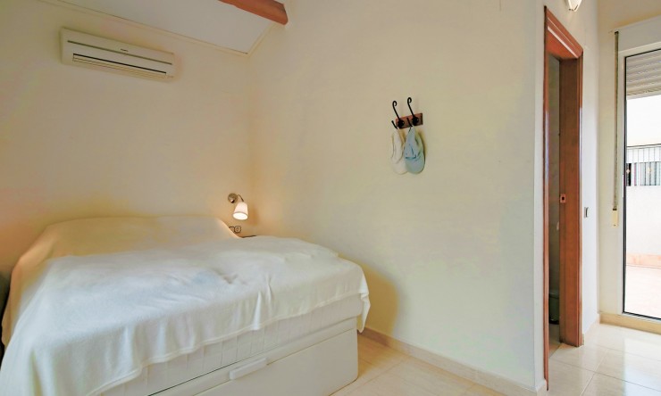 Rynek Wtórny - Willa -
Polop