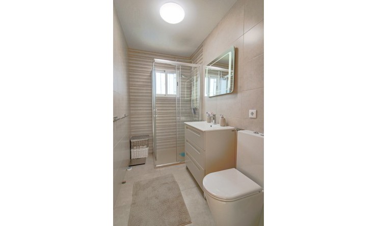 Rynek Wtórny - Willa -
Polop