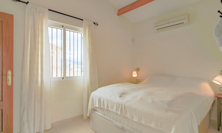 Rynek Wtórny - Willa -
Polop