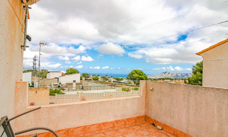 Rynek Wtórny - Willa -
Polop