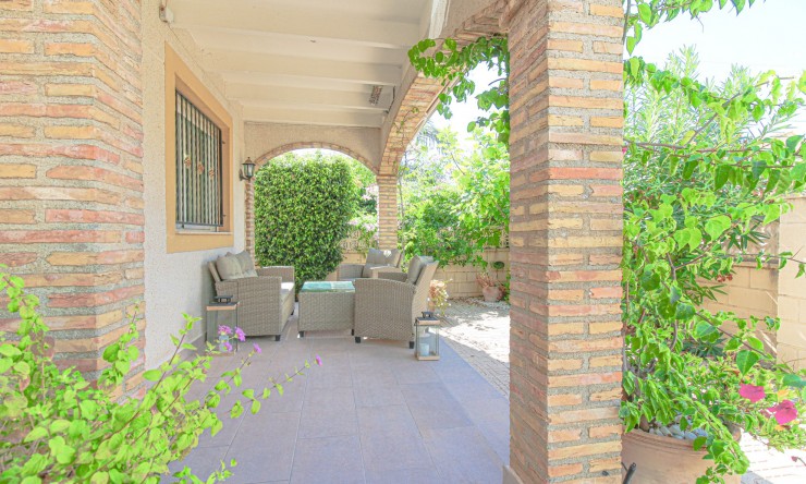 Rynek Wtórny - Willa -
Polop