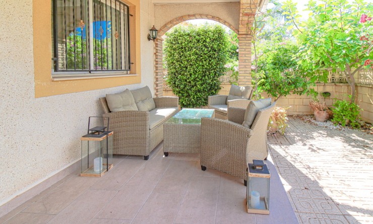 Rynek Wtórny - Willa -
Polop