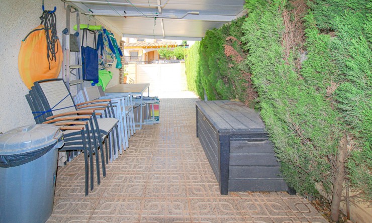 Rynek Wtórny - Willa -
Polop