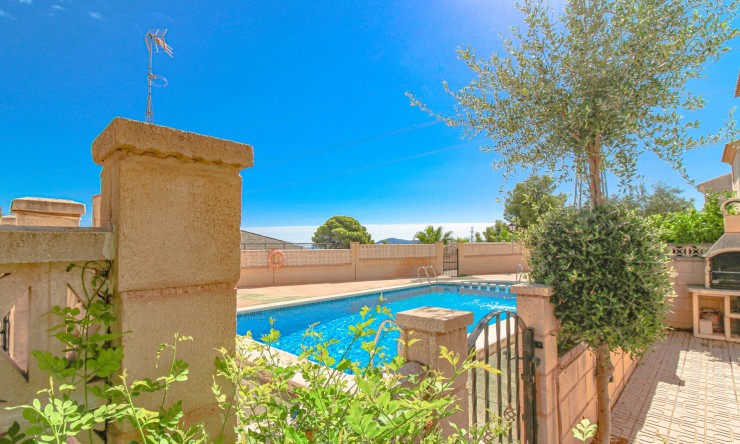 Rynek Wtórny - Willa -
Polop